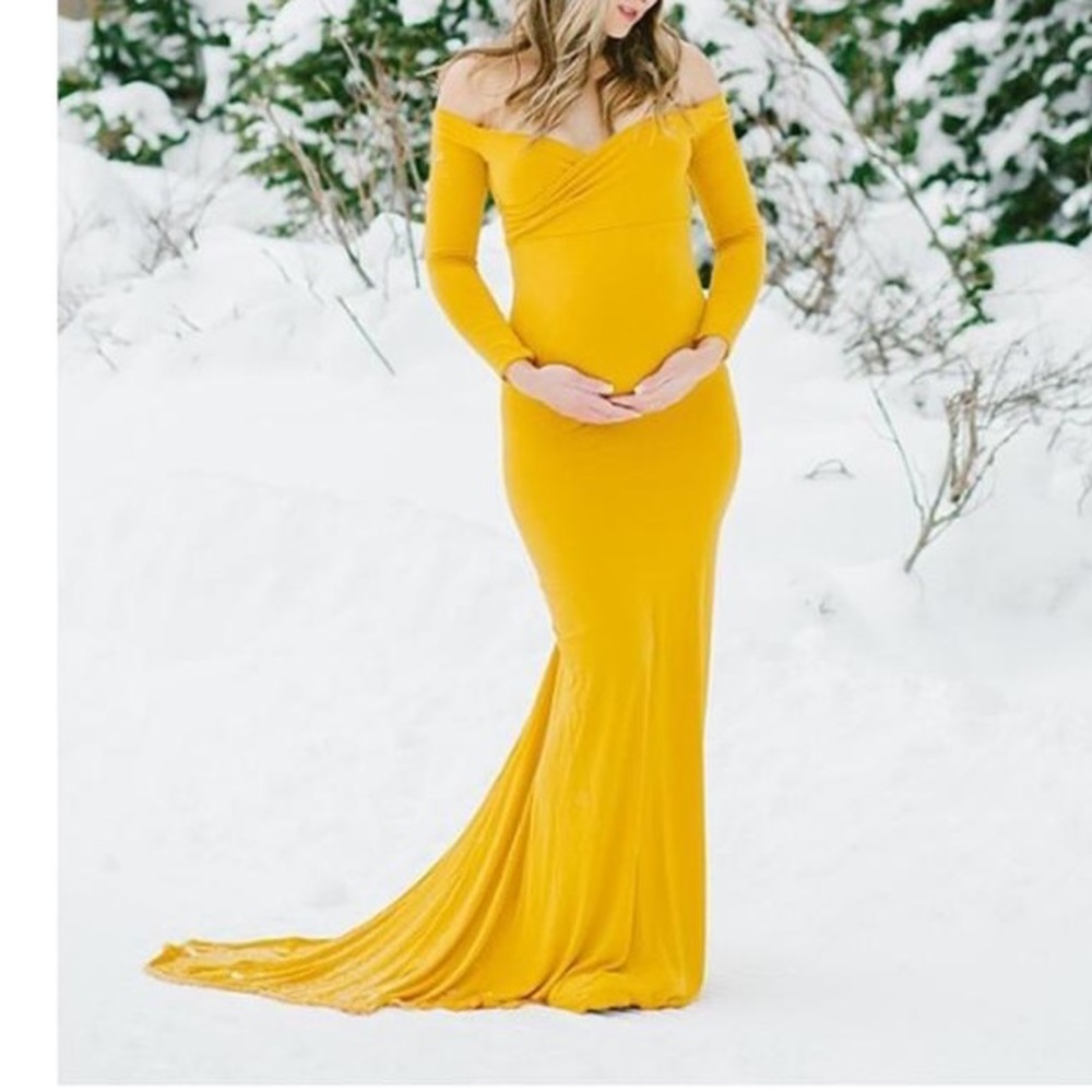 Maternity Yellow V-Neck Long Sleeve Elegant Gown